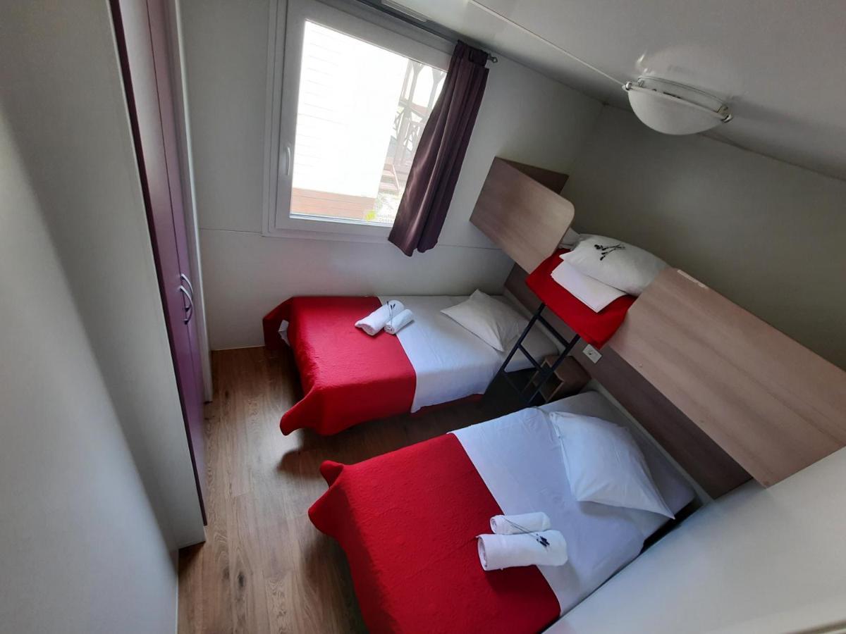 Hotel Kamp Rujno Starigrad Paklenica Exterior foto